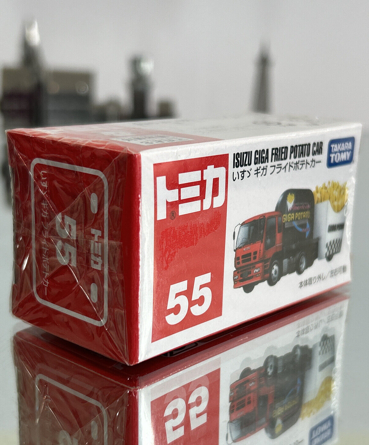TAKARA TOMY TOMICA BX055 Isuzu Giga Fried Potato  No 55  2014 1/64 Diecast Car